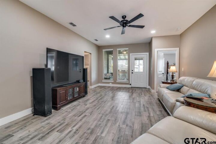 Property Photo:  17409 Crossing Circle  TX 75771 
