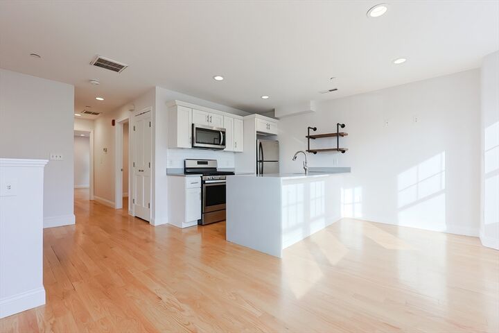 Property Photo: 375 Dorchester St. 3 MA 02127