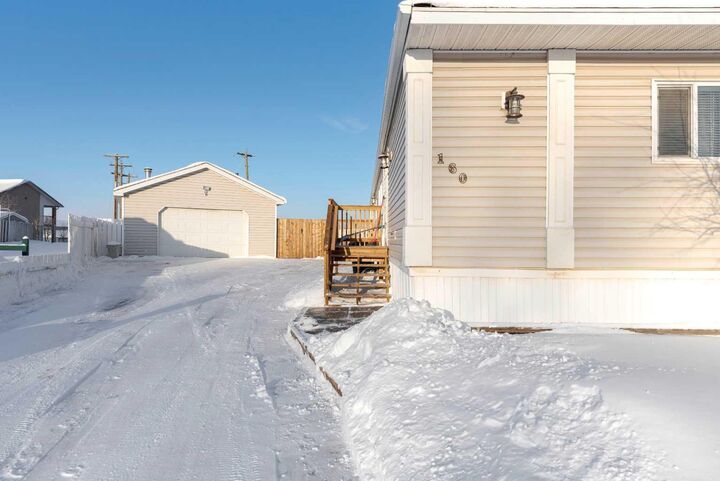 Property Photo:  160 Grandview Crescent  AB T9H 4X8 