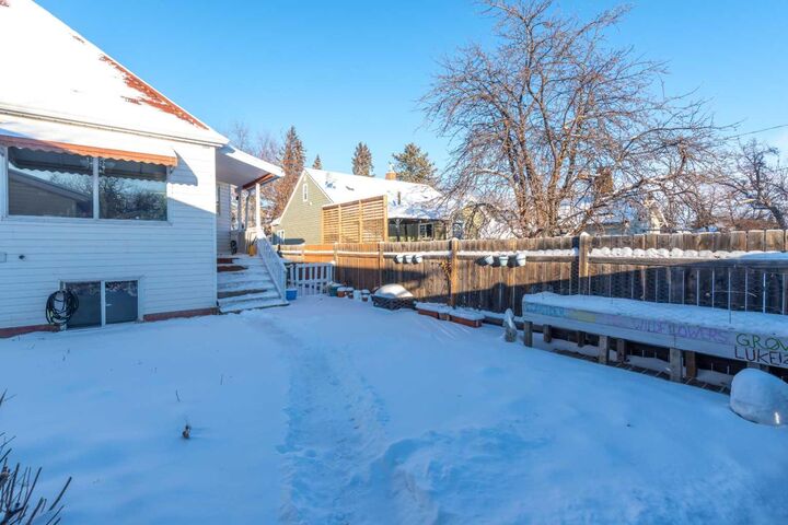 Property Photo: 5317 49 Street AB T9V 0K8