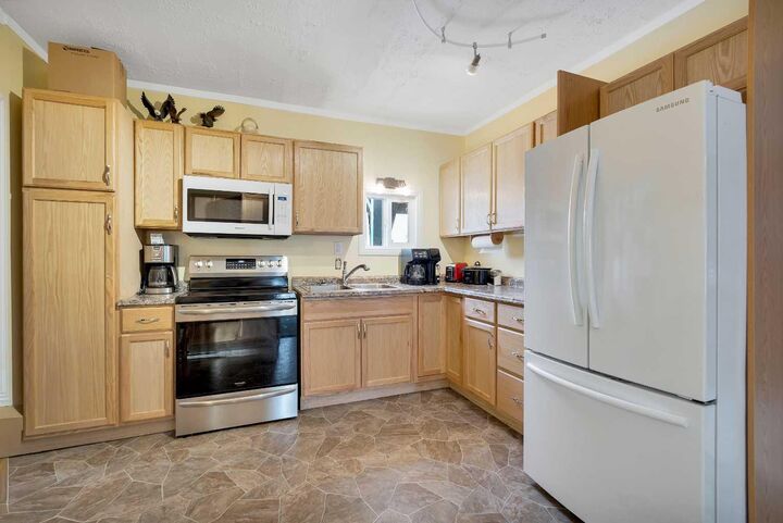 Property Photo:  4919 47 Street  AB T0B 3C0 