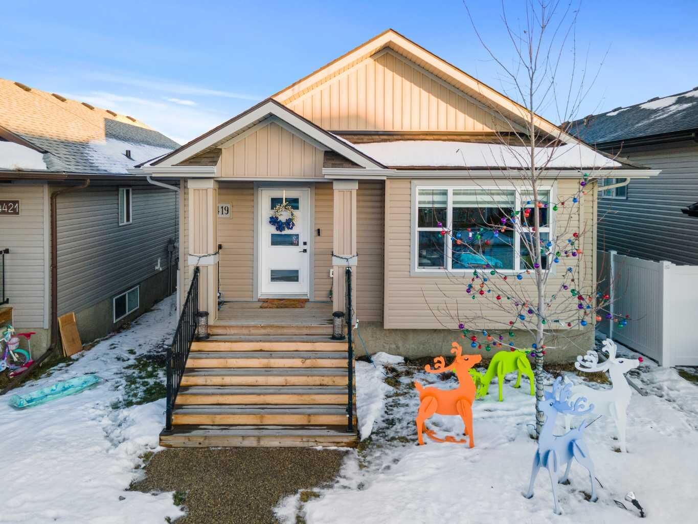 Property Photo: 4419 75 Street AB T4V 5C9