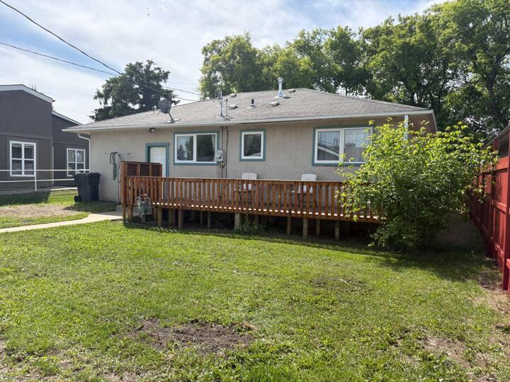 Property Photo: 5019 51 Street AB T0B 2W0