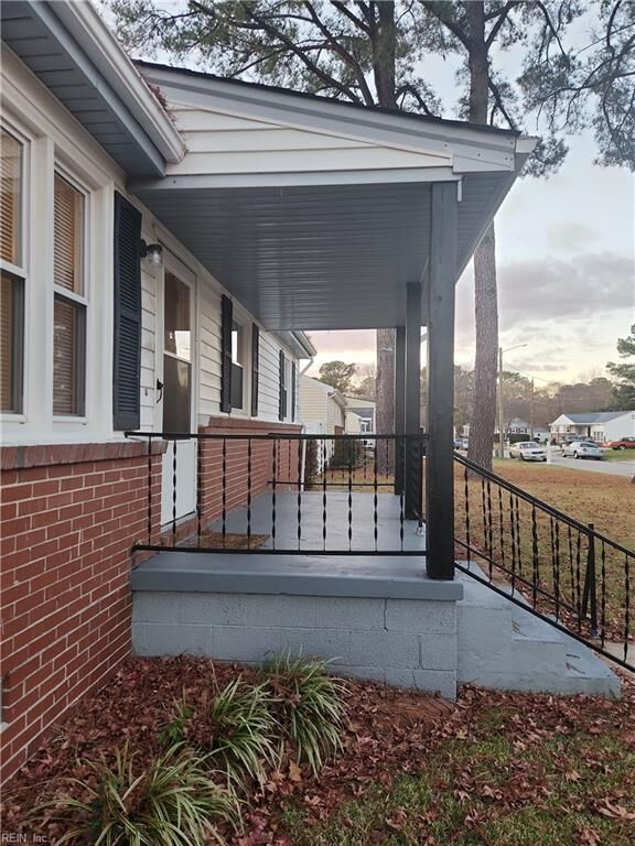 Property Photo:  511 Delham Rd  VA 23701 