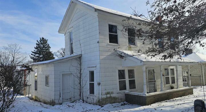 Property Photo:  425 N Elm Street  IN 47346 