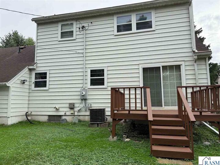 Property Photo:  16 Bruce Court  MN 56001 