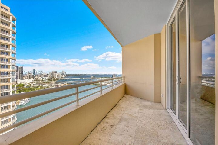 Property Photo:  808 Brickell Key Dr 3603  FL 33131 