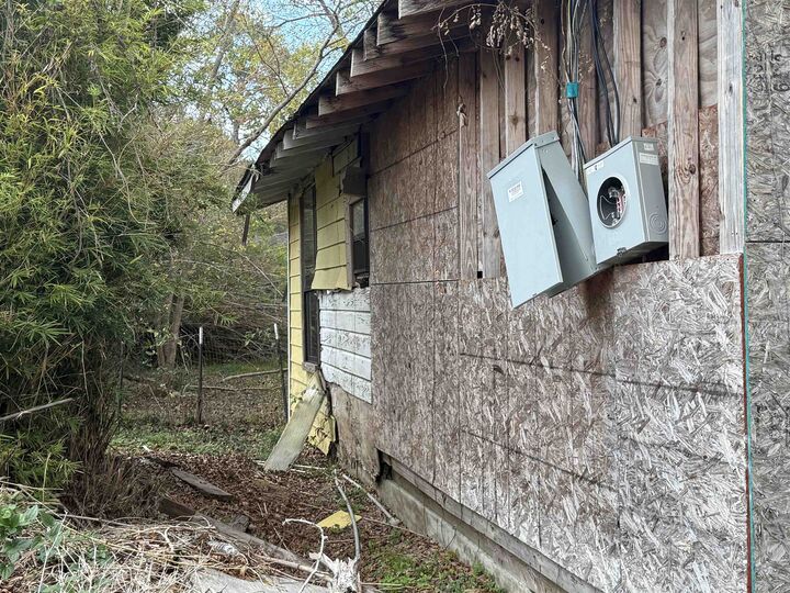 Property Photo: 1180 Trinidad TX 77703