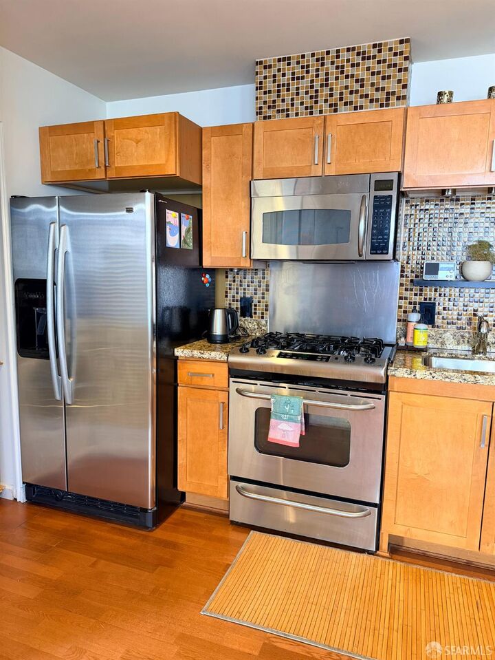 Property Photo: 81 Frank Norris Street 501 CA 94109