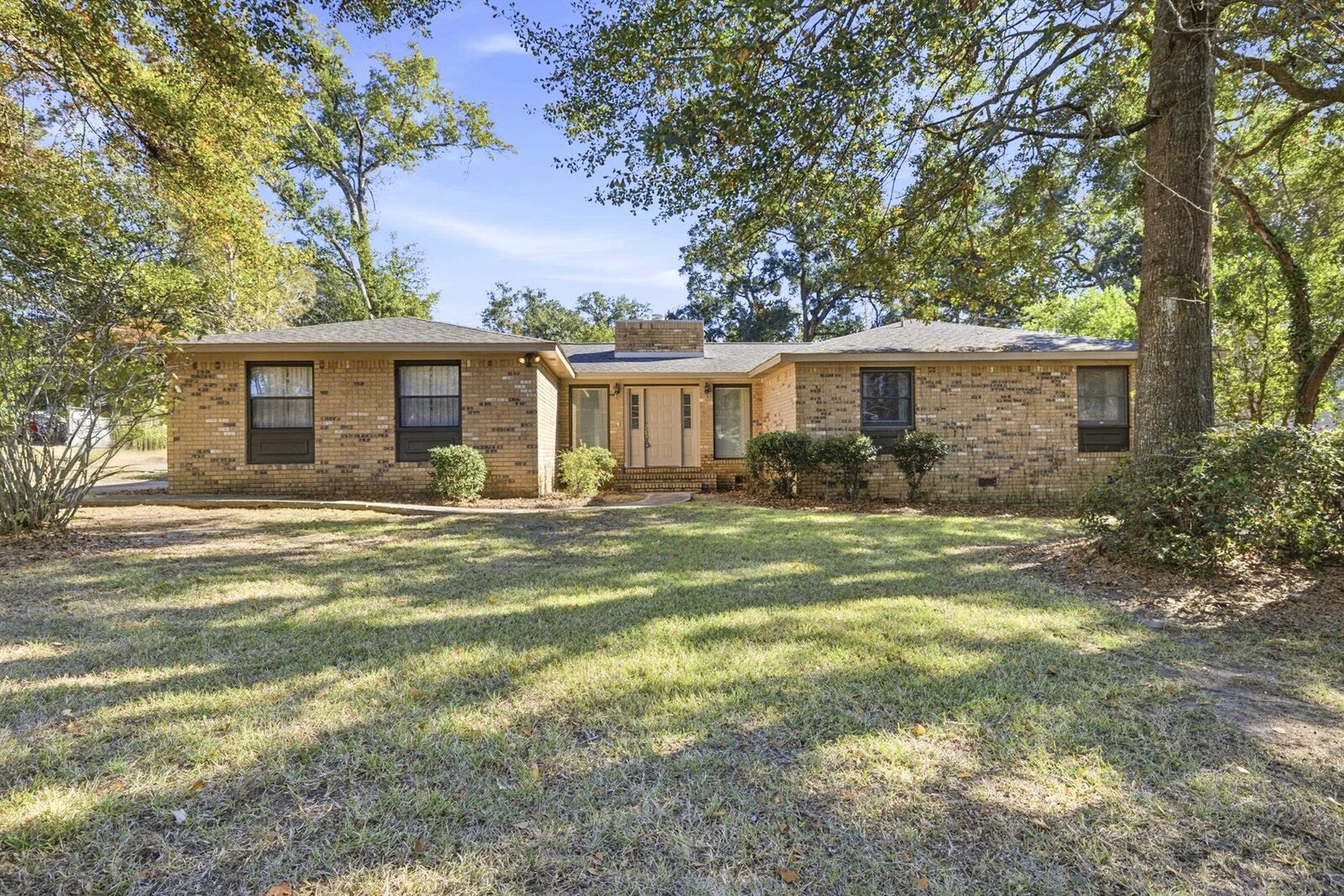 Property Photo: 1920 Lawson Road FL 32308