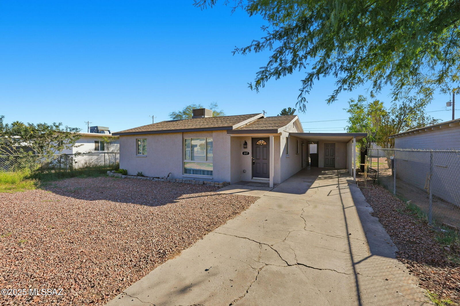Property Photo: 817 W Glenn Street AZ 85705