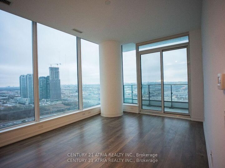 Property Photo:  5 Buttermill Avenue 2903  ON L4K 0J5 