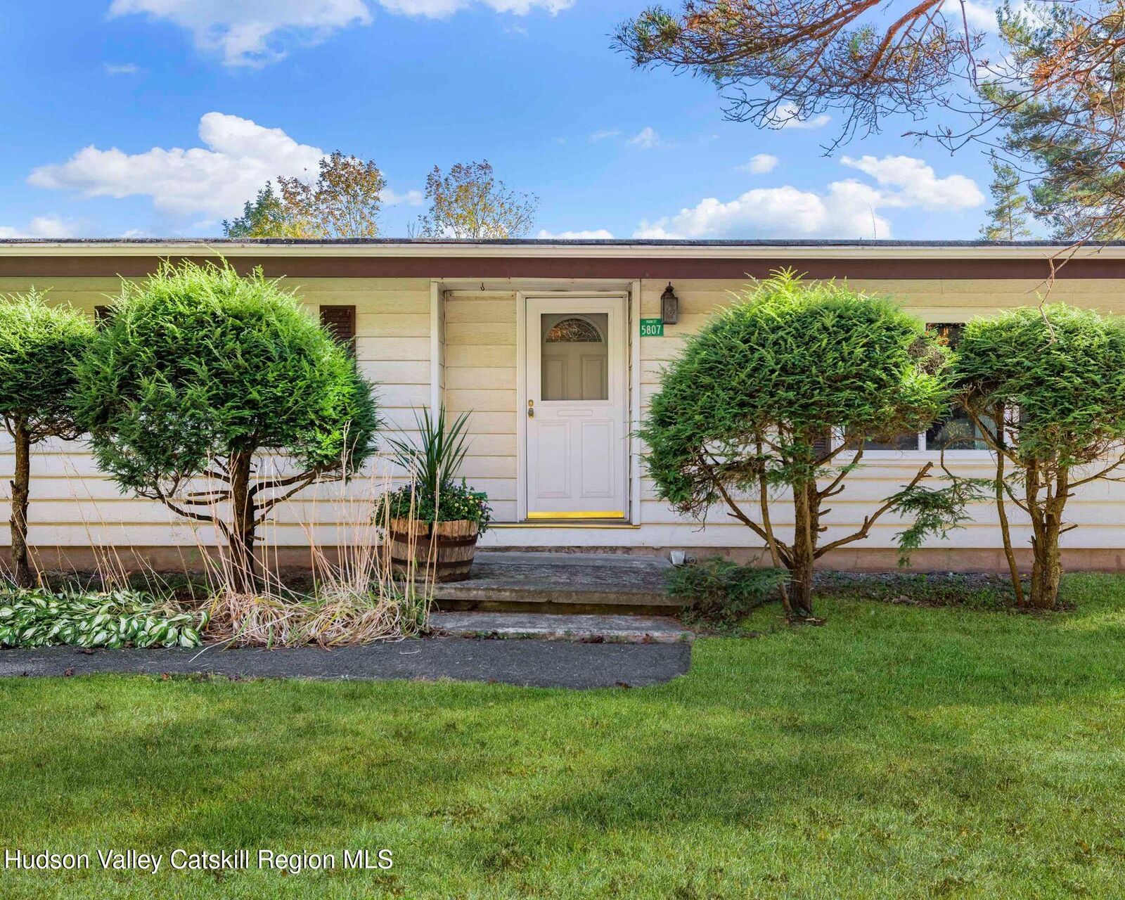 Property Photo:  5807 Main  NY 12485 