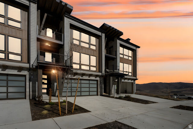 Property Photo: 2022 W Pinnacle Ln UT 84032