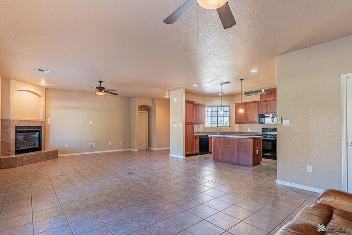 Property Photo:  11290 S Avenida La Primera  AZ 85367 