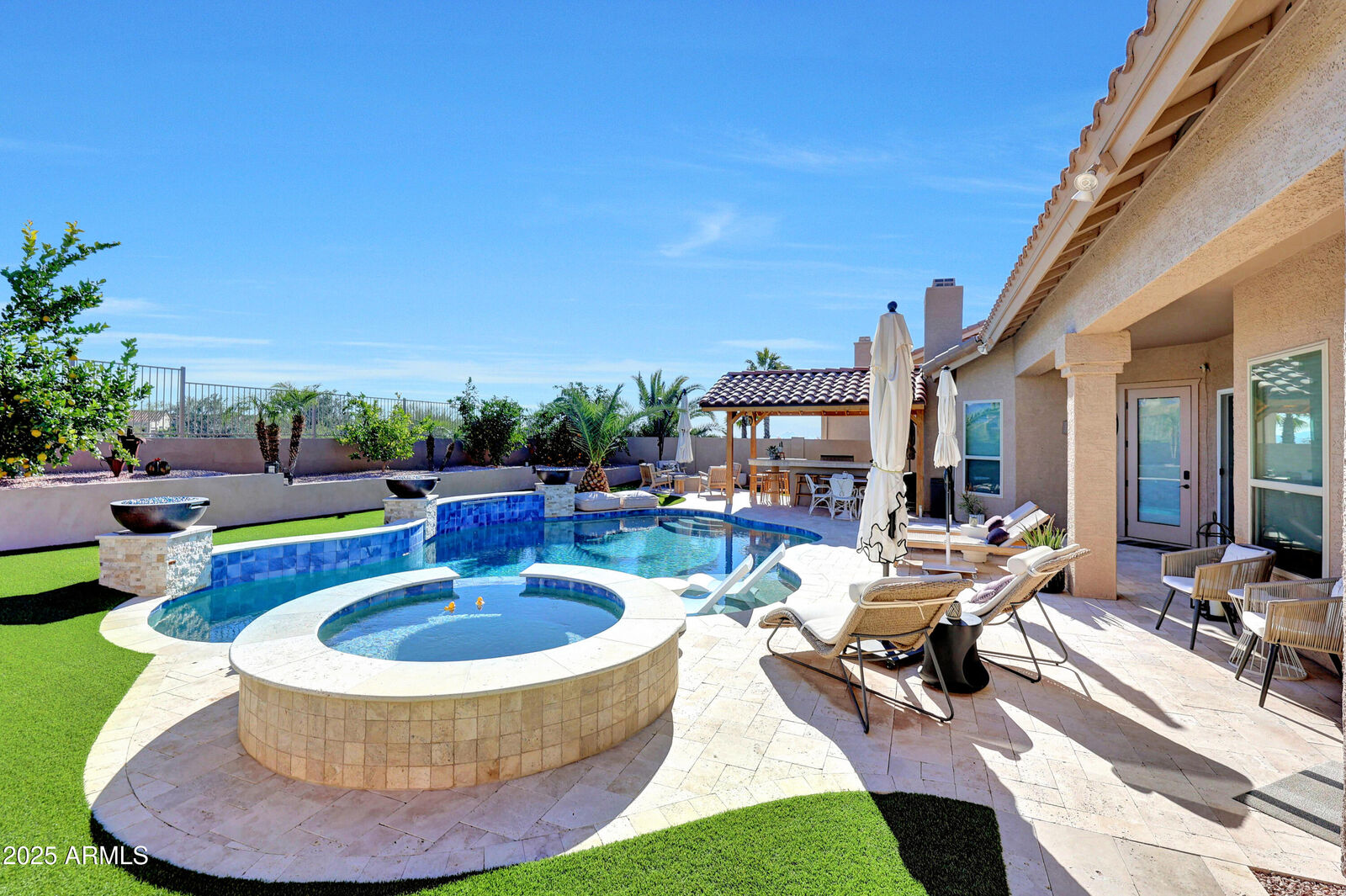 Property Photo: 7475 E Mariposa Grande Drive AZ 85255