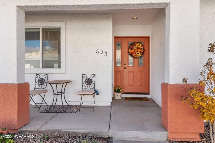 Property Photo:  825 E Mary Court  AZ 86326 