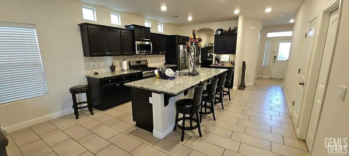 Property Photo:  9211 Woodbrook Drive  CA 93263 