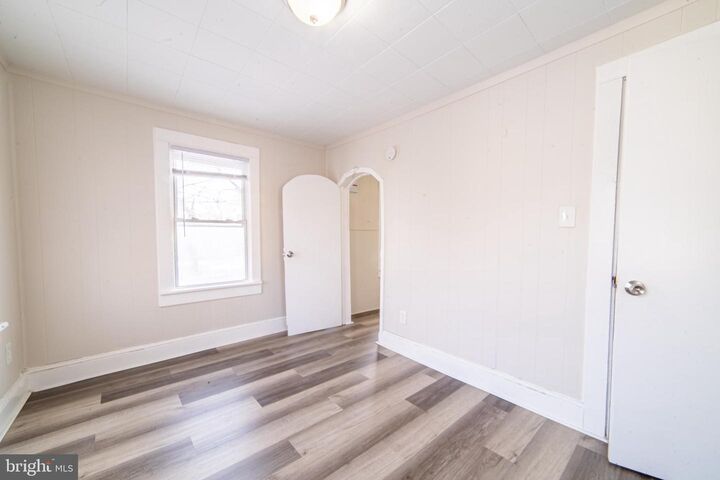 Property Photo: 817 E Pear Street NJ 08360