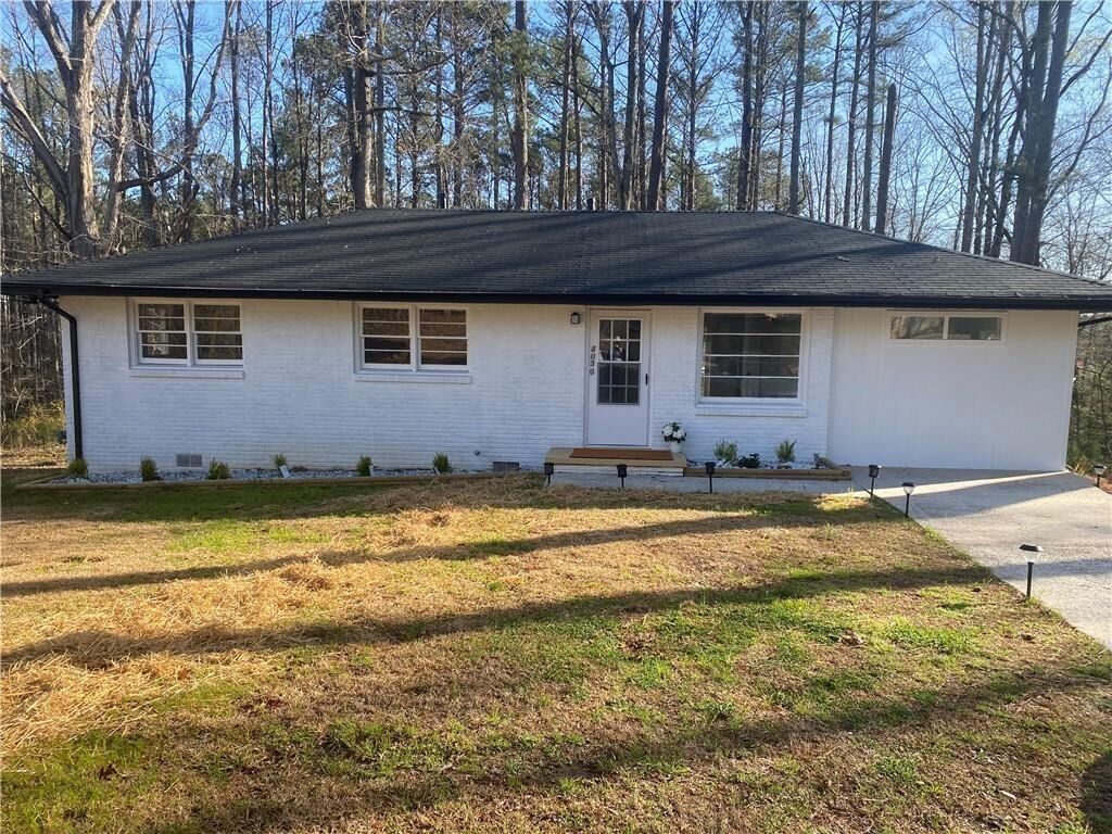 Property Photo:  4030 Stonewall Tell Road  GA 30349 