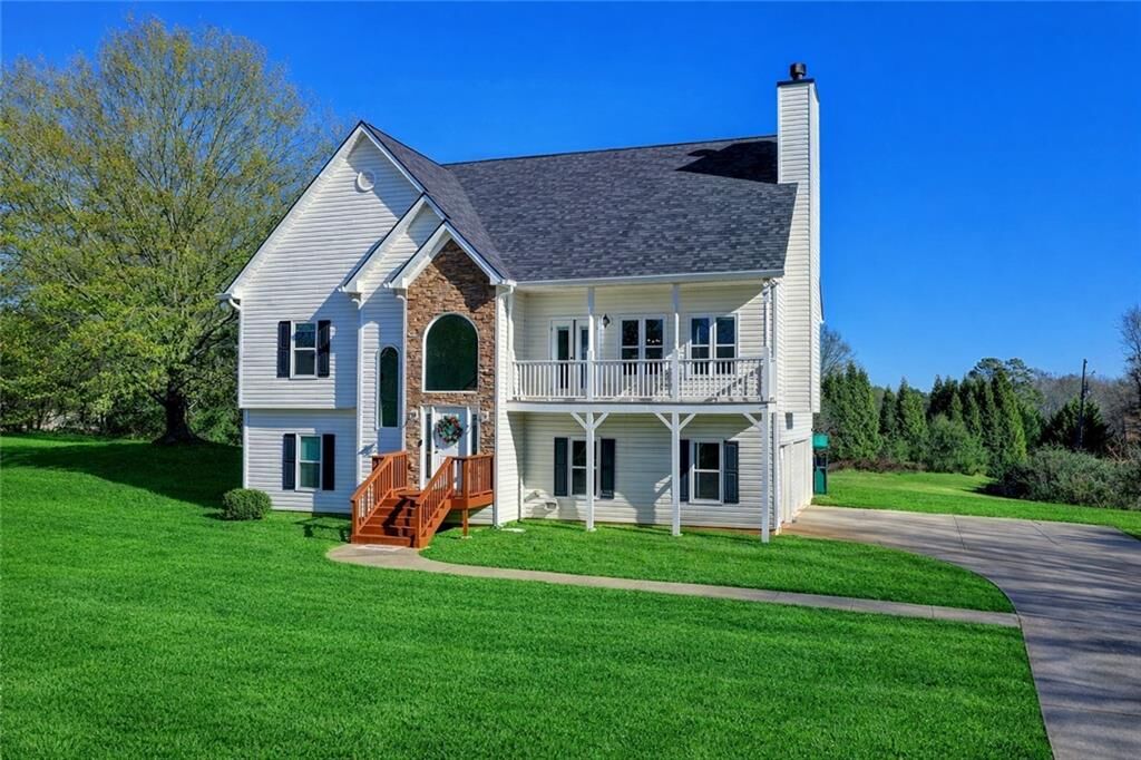 Property Photo:  6570 Heardsville Road  GA 30028 