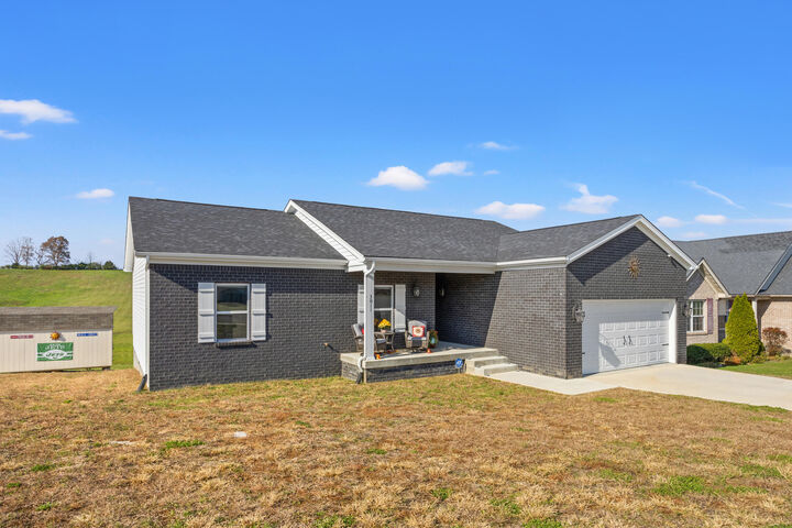 Property Photo:  3011 Thorntree Lane  KY 40342 