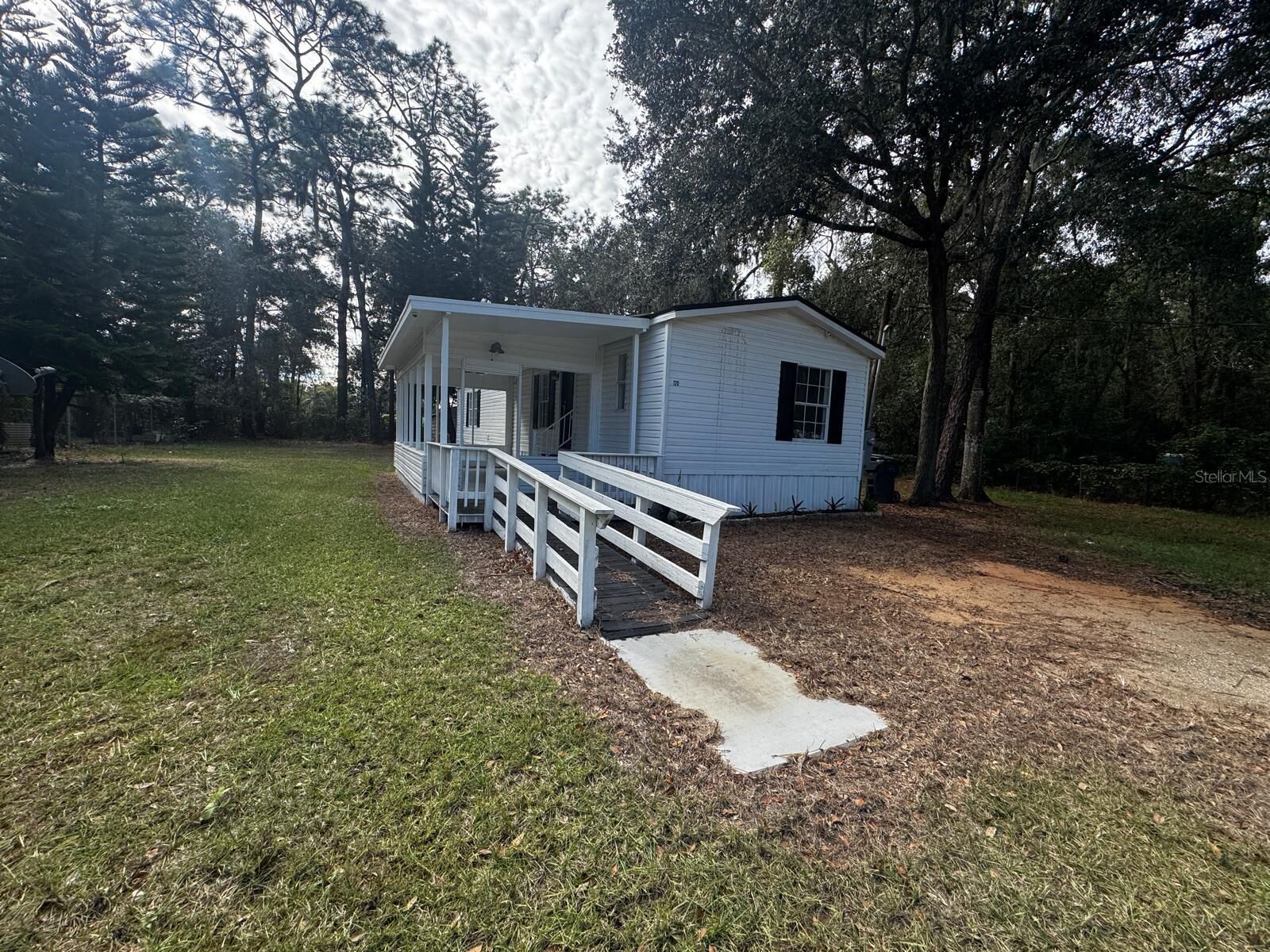 Property Photo:  120 3rd Wahneta Street W  FL 33880 