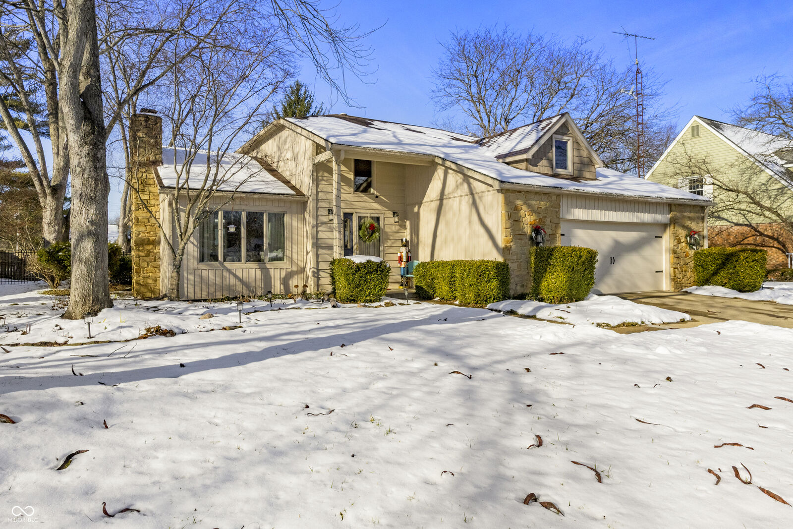 Property Photo:  3710 Oriole Drive  IN 47203 