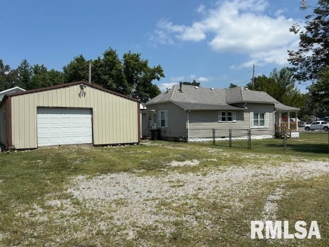 Property Photo: 1621 N Park Avenue IL 62948