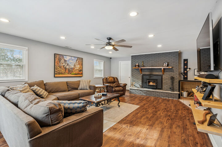 Property Photo:  2113 Highwood Road  IL 60051 