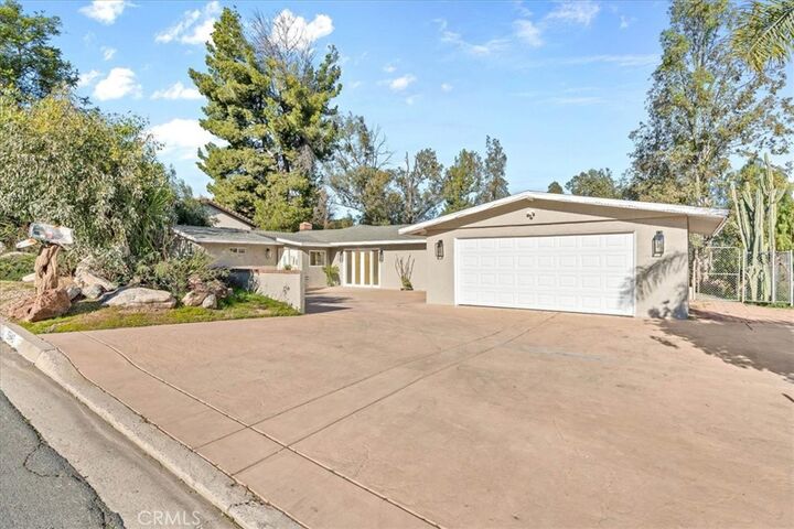 Property Photo:  5940 Avenue Juan Bautista  CA 92509 