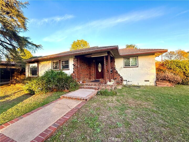 Property Photo:  10926 Ruffner Avenue  CA 91344 