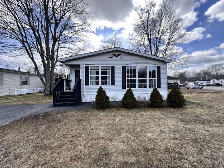 Property Photo:  50 Long Street  ME 04011 