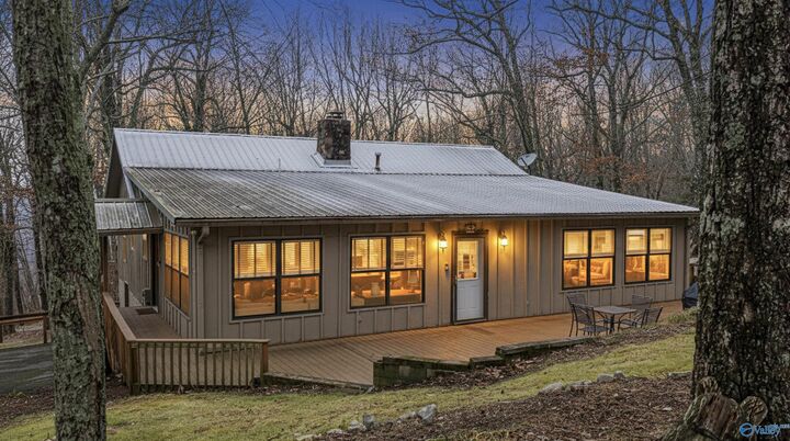 Property Photo:  73 County Road 66  AL 35967 