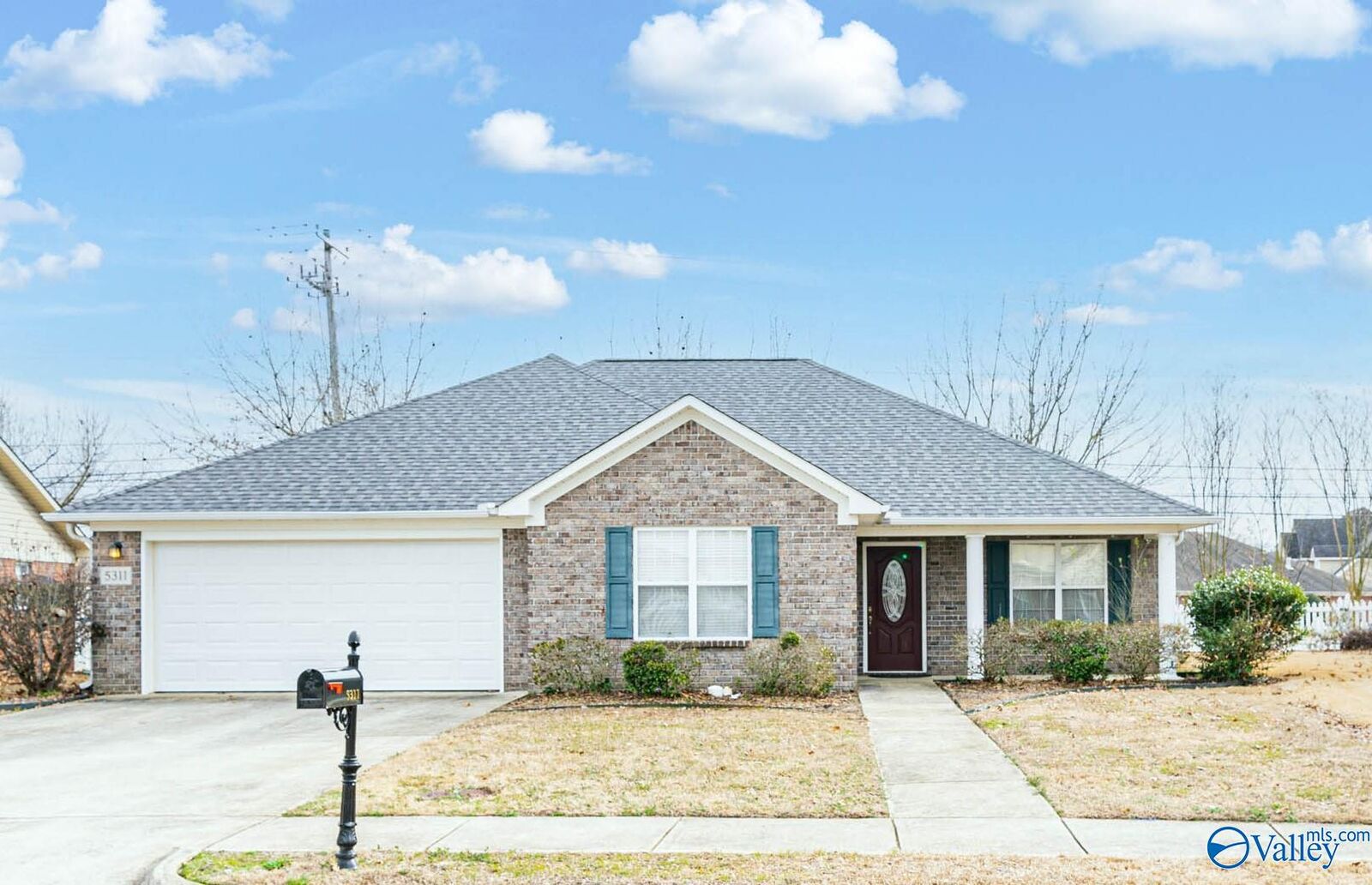Property Photo:  5311 Frankford Drive  AL 35763 