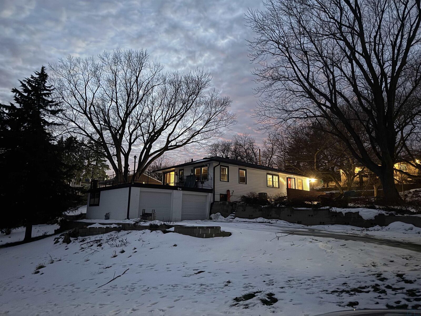 Property Photo:  4000 W 4th St  IA 51103 