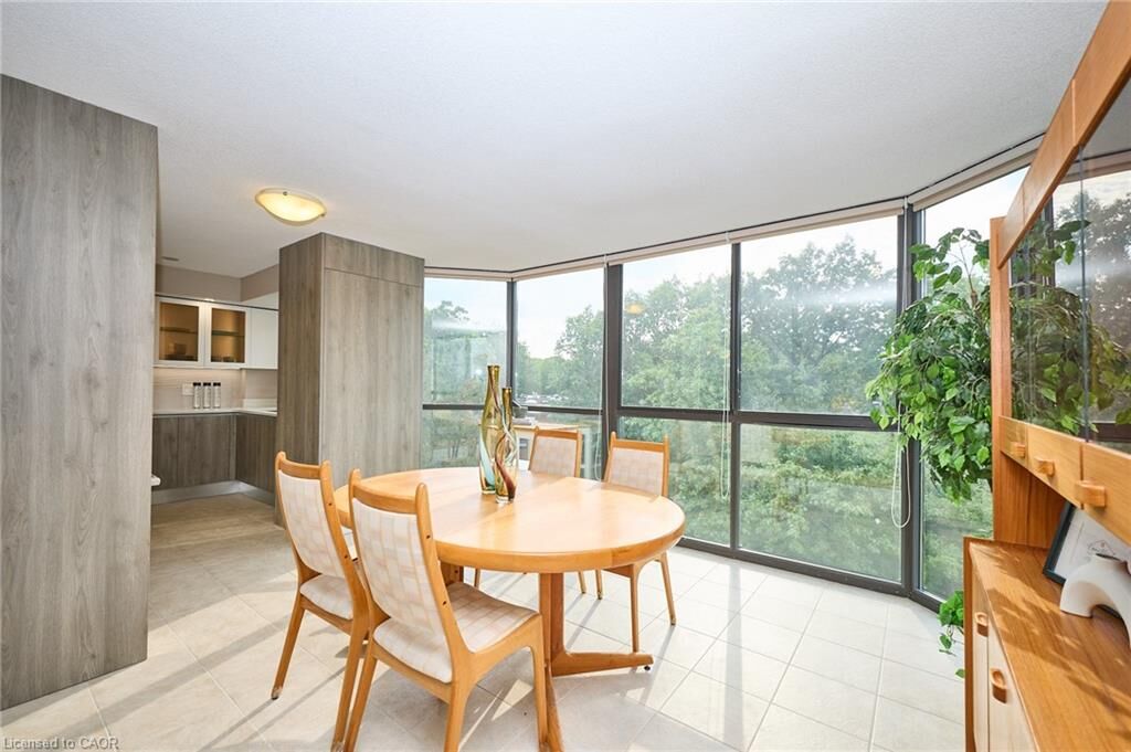 Property Photo: 1240 Marlborough Court 504 ON L6H 3K7