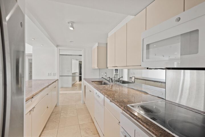 Property Photo:  369 S Lake Drive 2E  FL 33480 