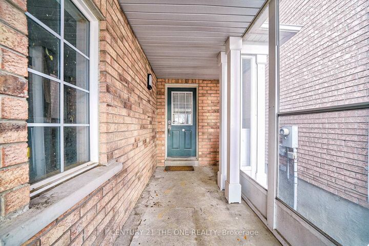 Property Photo:  76 Highhill Drive  ON M1T 1N7 