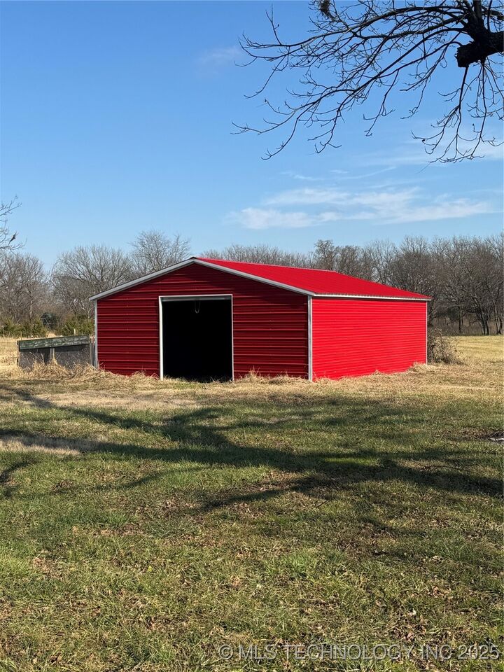 Property Photo: 34910 E 101st Street S OK 74429