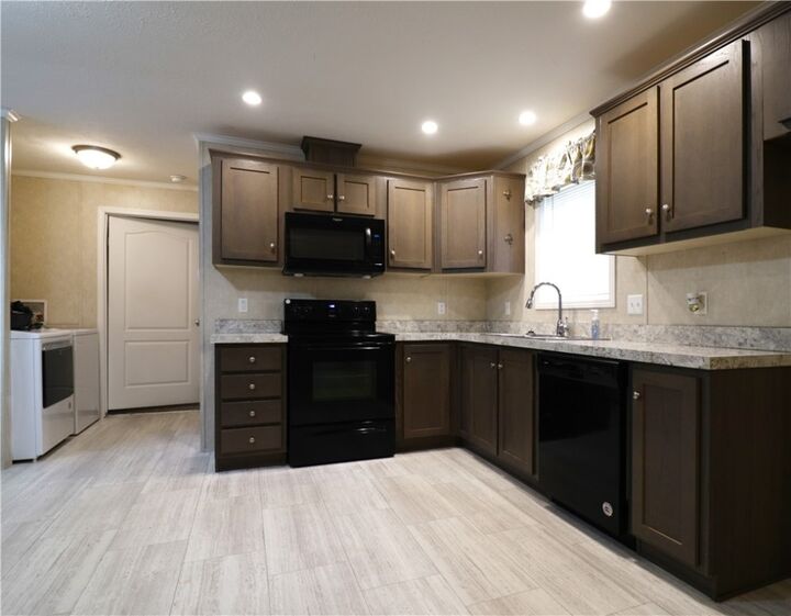 Property Photo:  355 Route 30 89  PA 15026 