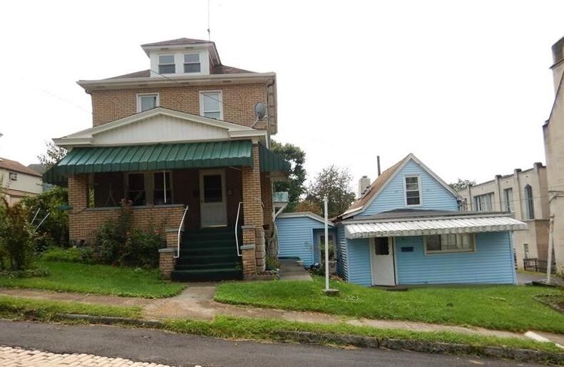Property Photo: 312 Trimble Ave PA 15106