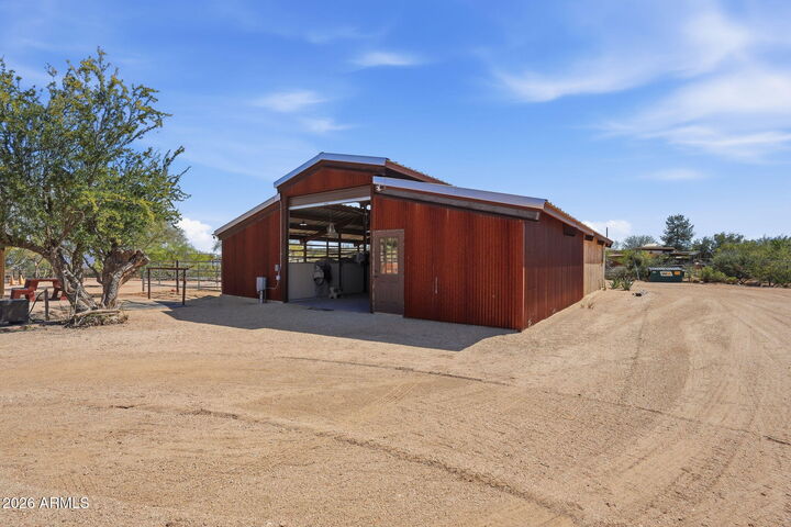 Property Photo: 16206 E Windstone Trail AZ 85262