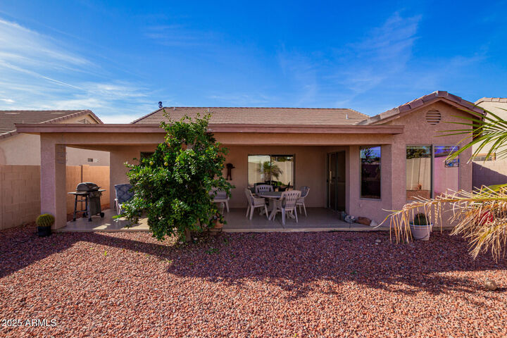 Property Photo:  1431 S Apache Drive  AZ 85120 