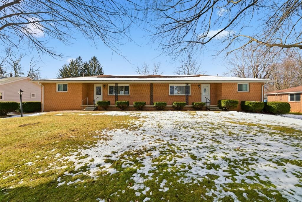 Property Photo:  1097 Delwood Rd  OH 44905 