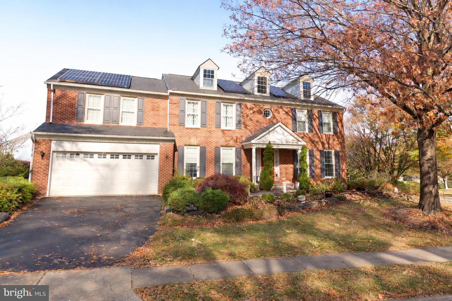 Property Photo:  228 Whitney Place NE  VA 20176 