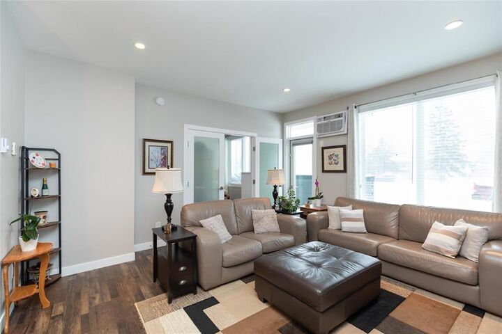 Photo de la propriété:  555 Main Street  MB R5G 2N3 