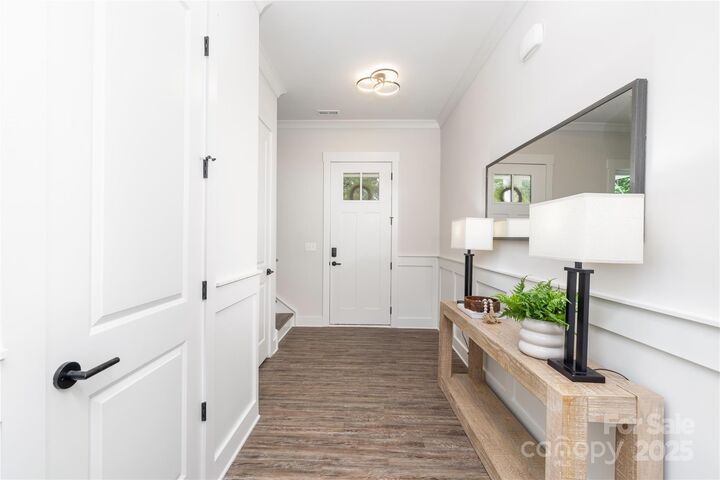 Property Photo: 3884 12th Street NE NC 28601