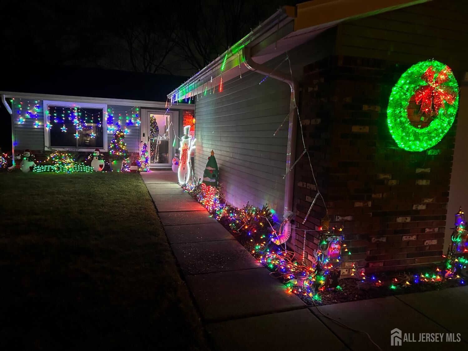 Property Photo:  275 Convent Road 275A  NJ 08831 