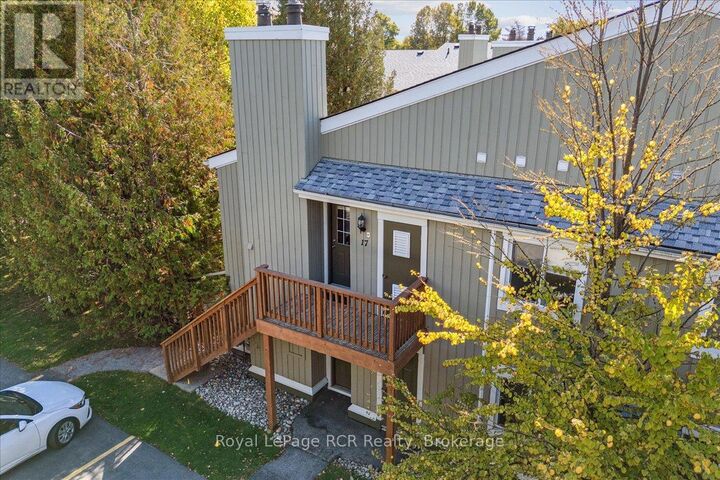 Property Photo:  15 Dawson Drive 17  ON L9Y 5B4 